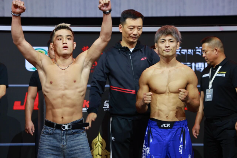 次命中, 手的猛攻, om 次命中, 手的猛攻, om