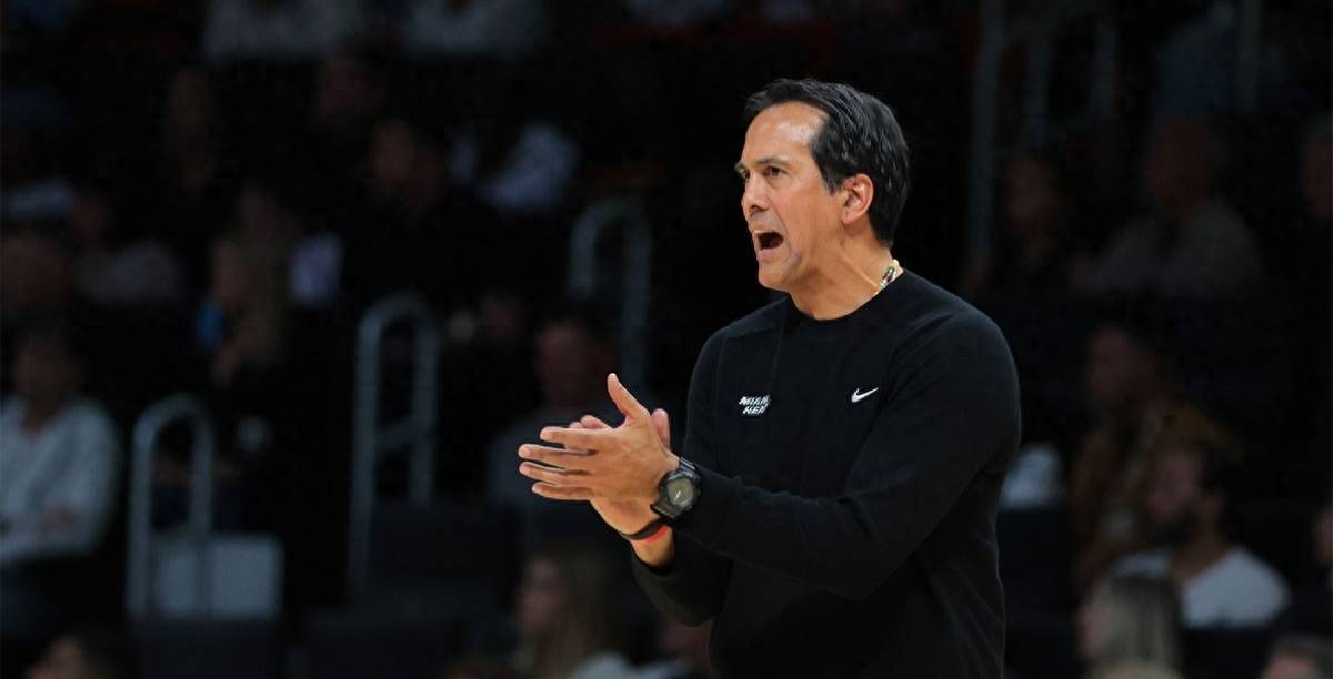 手刚随队赢, 事务 手刚随队赢, 事务